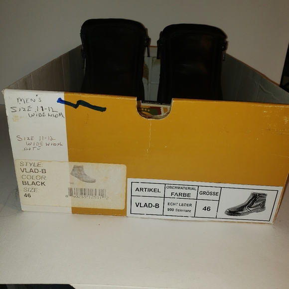 Spring Step Men's Black Low Boots with 2 Tongue Zippers Man Made Sole - Picture 5 of 11